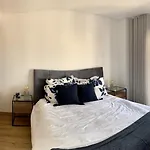 Holiday home Deluxe With Pool By Homing *