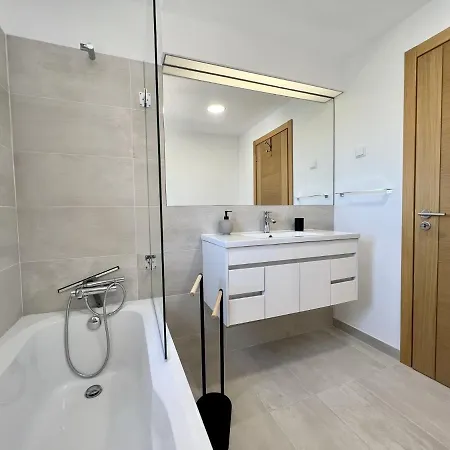 Deluxe With Pool By Homing Albufeira