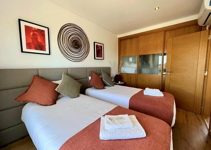 Ferienhaus Deluxe With Pool By Homing *