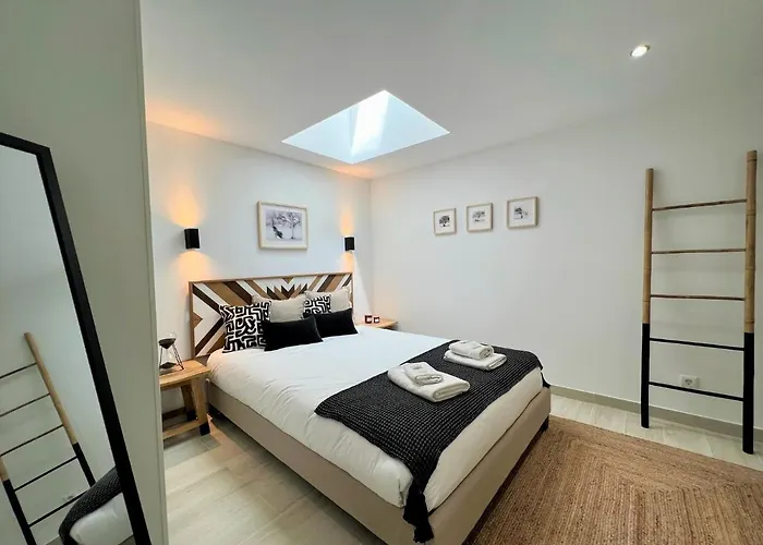 Deluxe With Pool By Homing Ferienhaus Albufeira