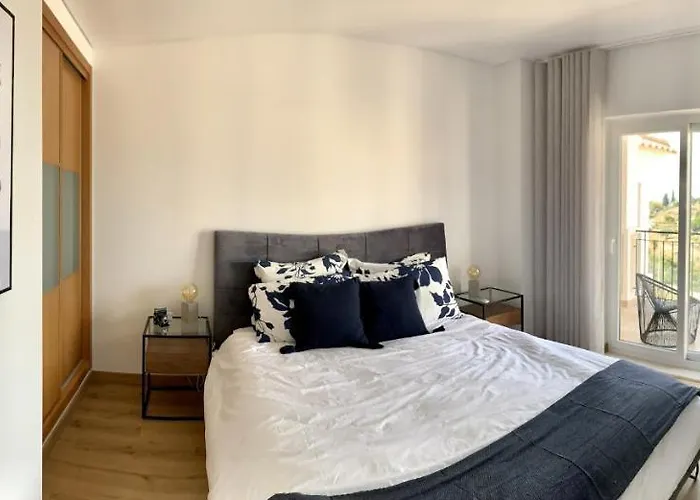 Ferienhaus Deluxe With Pool By Homing *