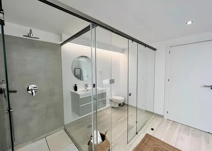 Deluxe With Pool By Homing