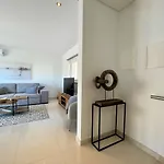 Deluxe With Pool By Homing * البوفيرا